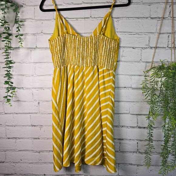 B. ORGINAL BY SHOEFLY YELLOW SUNDRESS SPAGHETTI STRAPS STRIPED SIZE LARGE - Picture 3 of 6